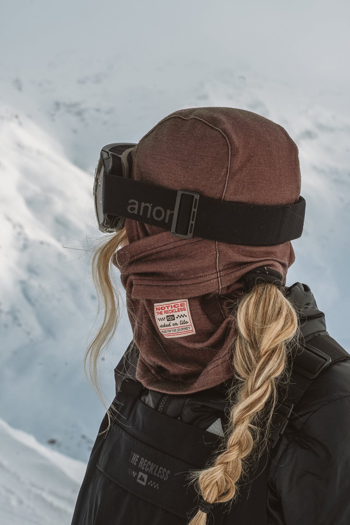 NOTICE THE RECKLESS MUDSTONE MERINO BALACLAVA