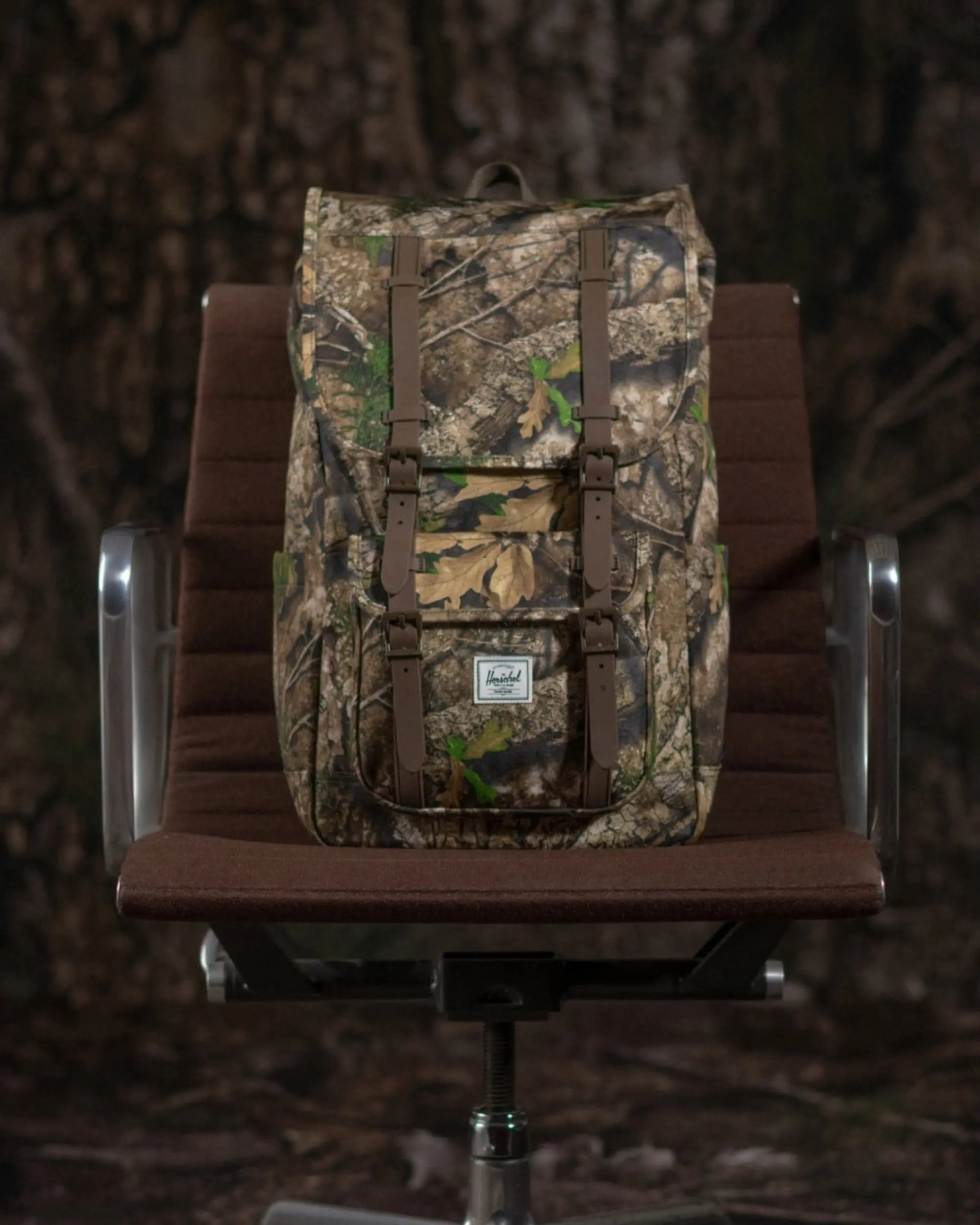 HERSCHEL REALTREE LITTLE AMERICA BACKPACK