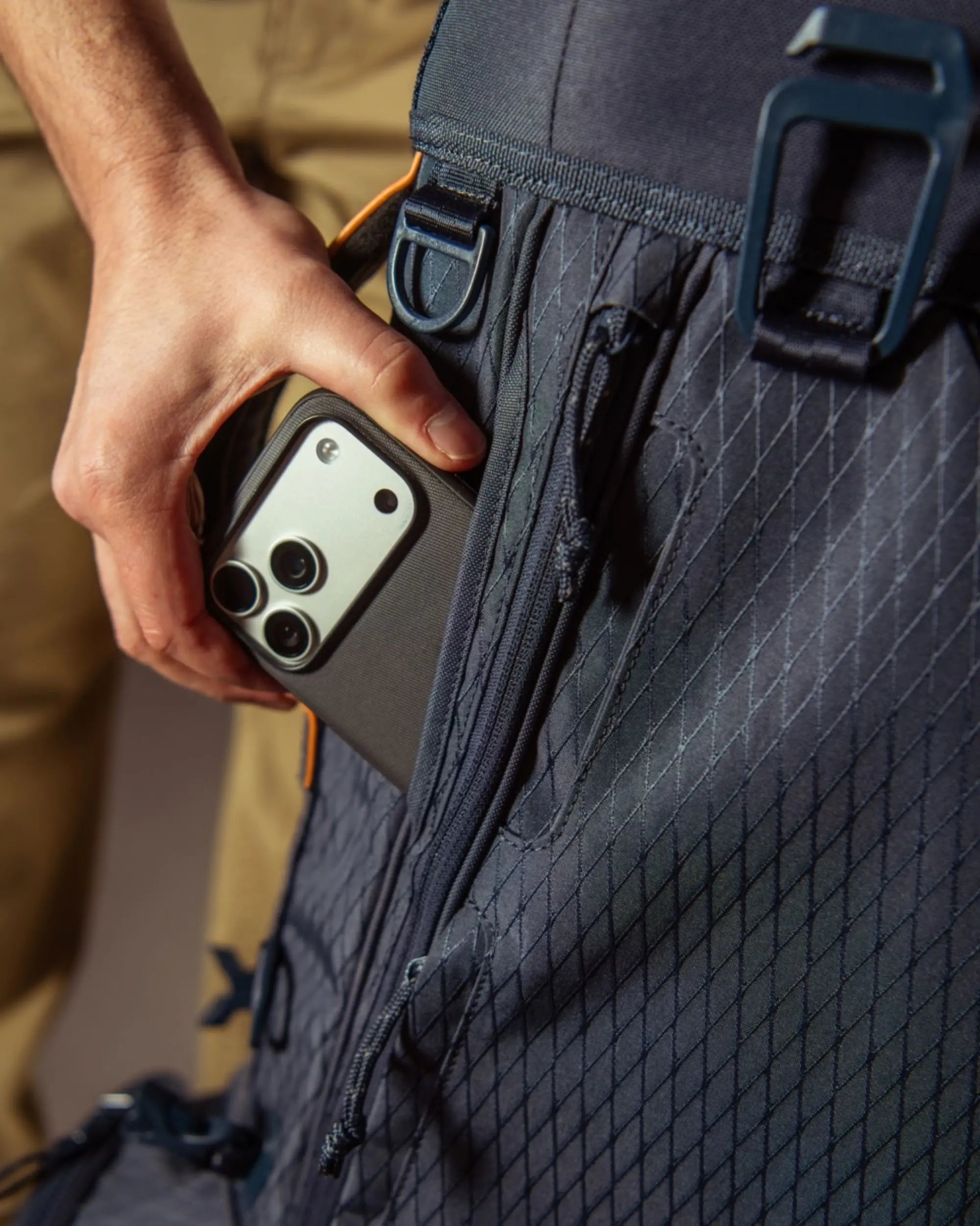 HERSCHEL WATT STAND BAG