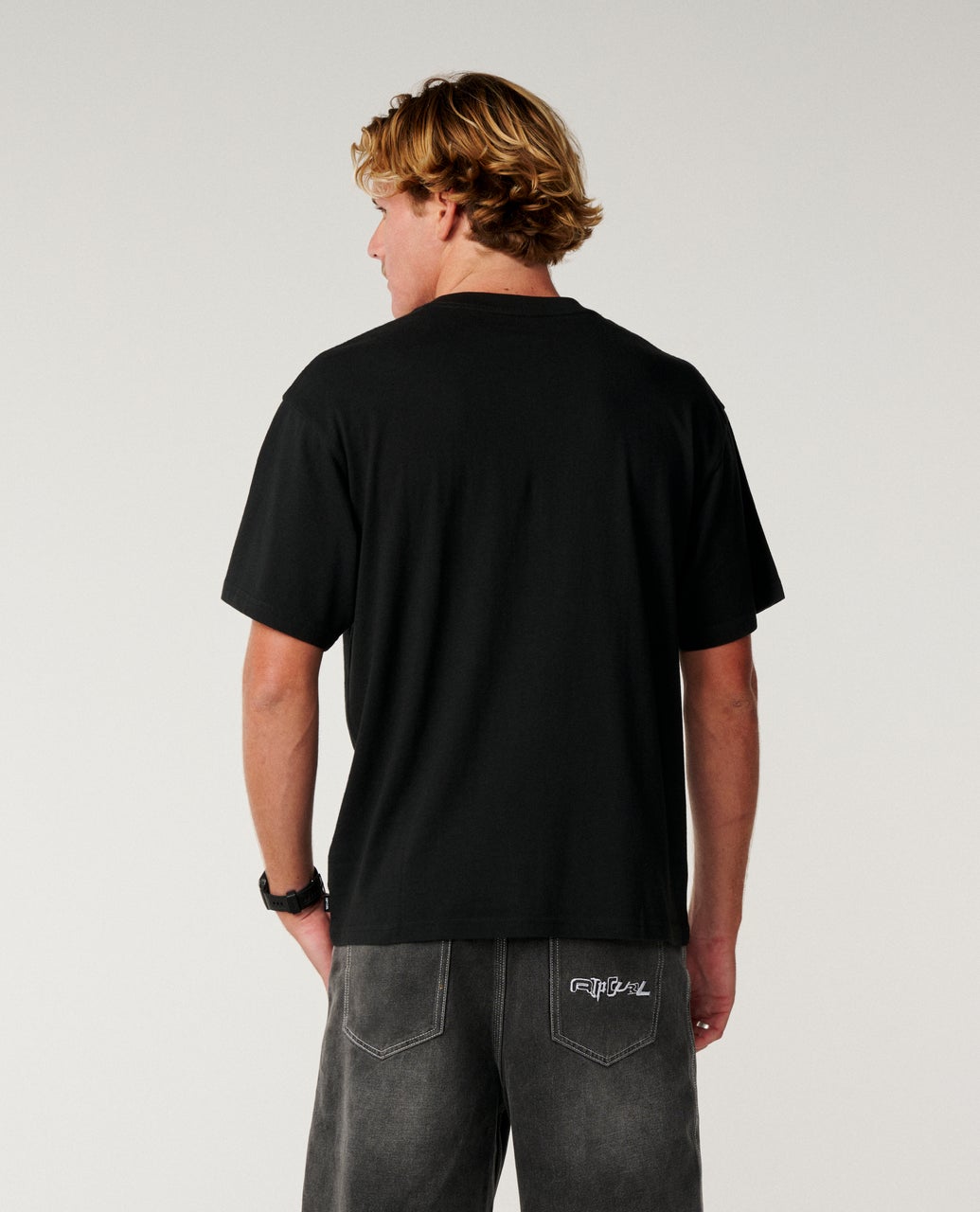 RIP CURL ARCHIVE 69 EMBROID TEE BLACK