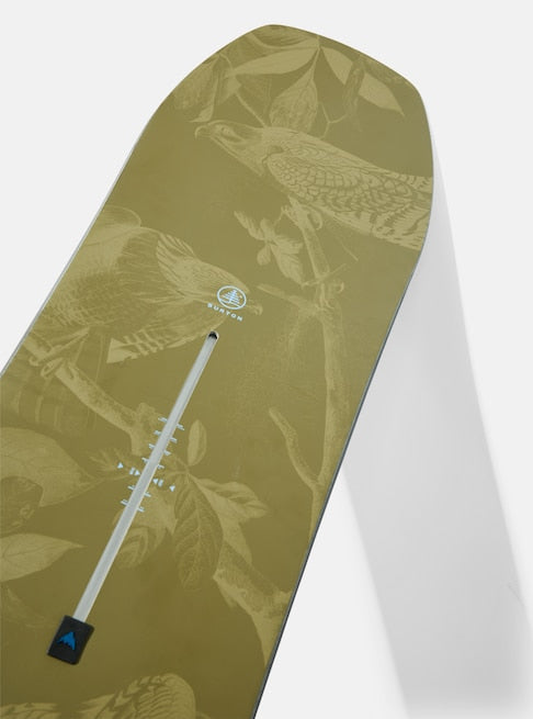 BURTON FAMILY TREE HOMETOWN HERO CAMBER SNOWBOARD 2026
