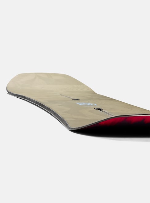 BURTON FAMILY TREE HOMETOWN HERO CAMBER SNOWBOARD 2026