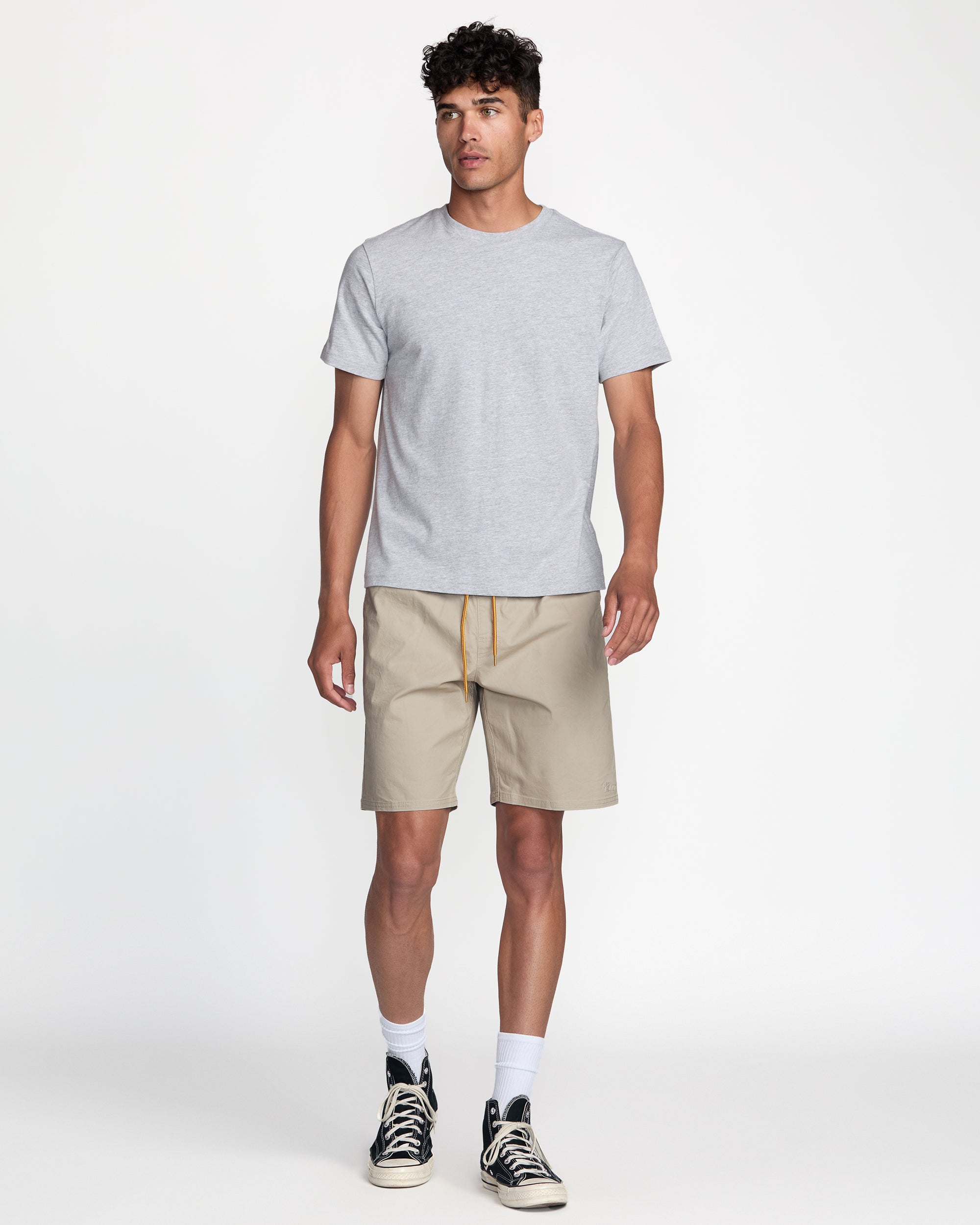 RVCA WEEKEND ELASTIC 2 SHORT 19