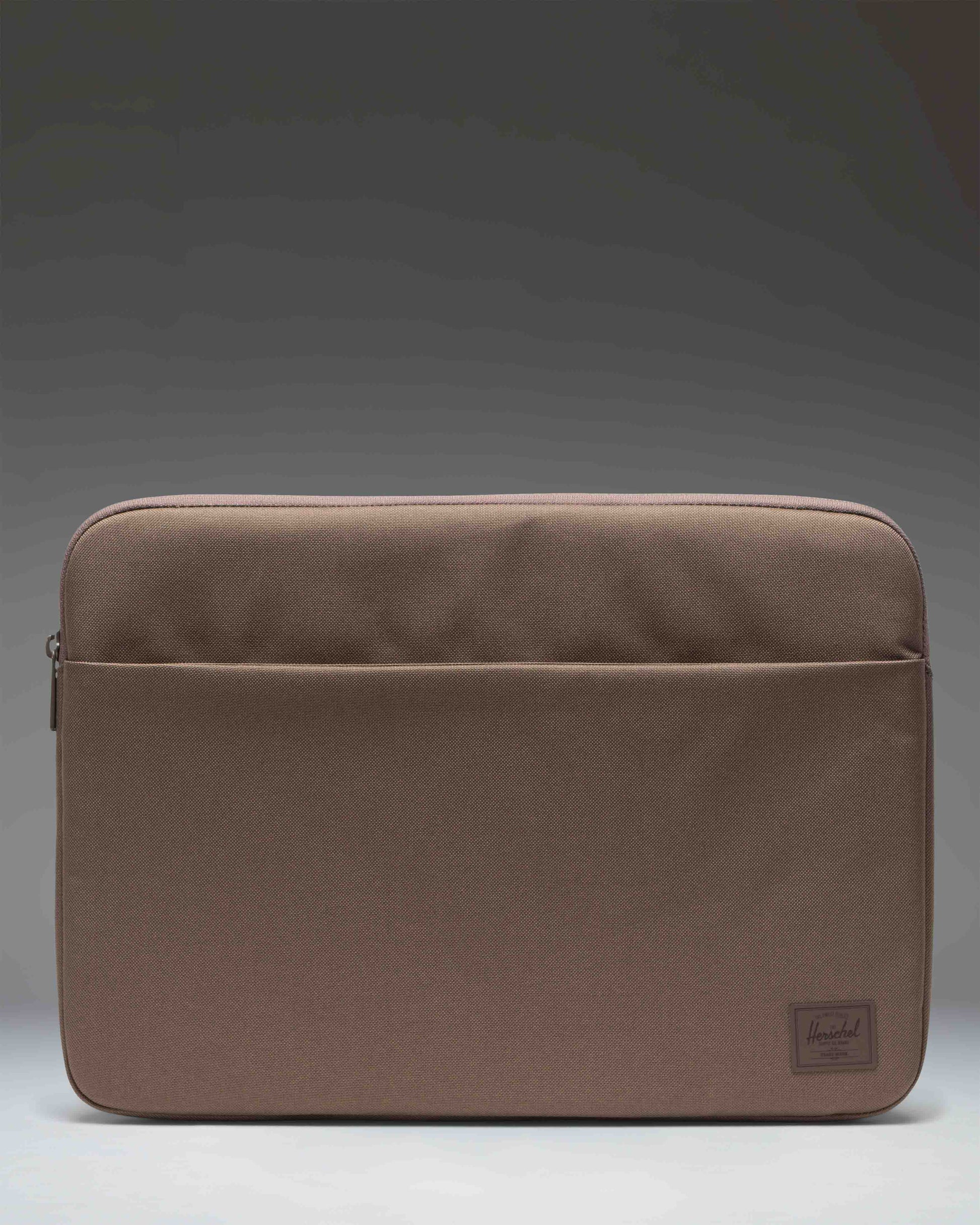 Herschel Denman 15-16 Inch Sleeve Tech Light Brown - flat