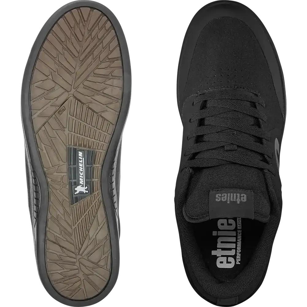 ETNIES MARANA
