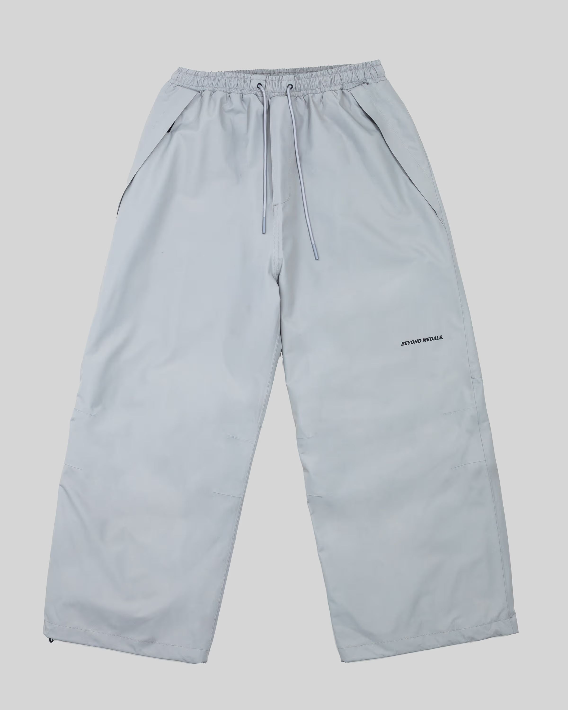 BEYOND MEDALS PARK PANT