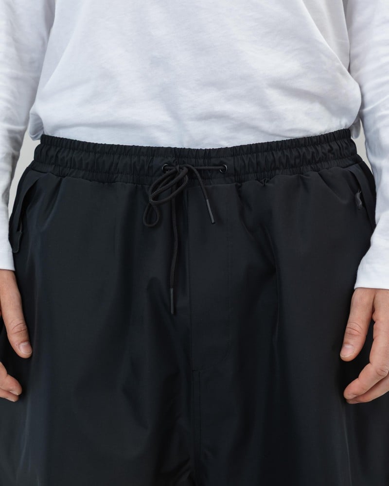 BEYOND MEDALS PARK PANT