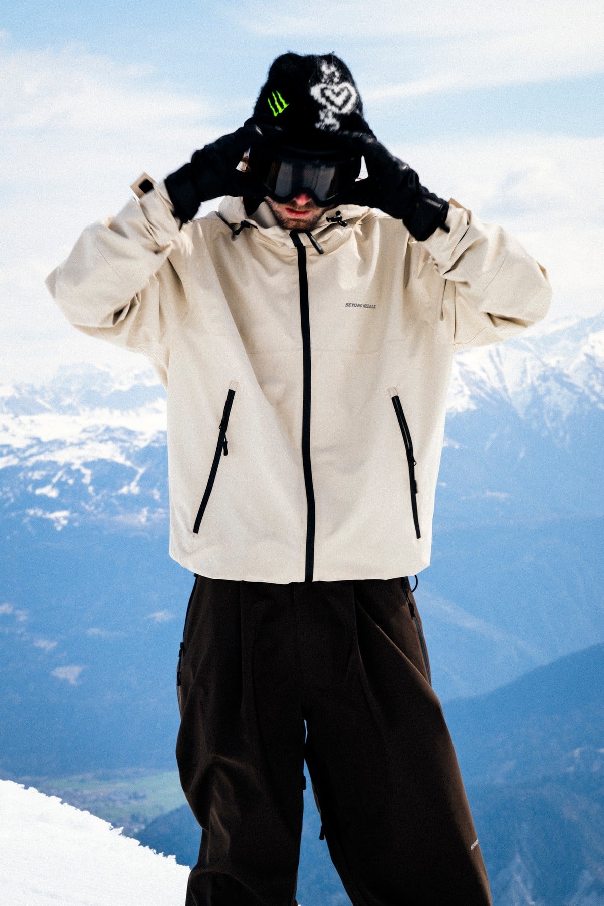 BEYOND MEDALS PARK JACKET
