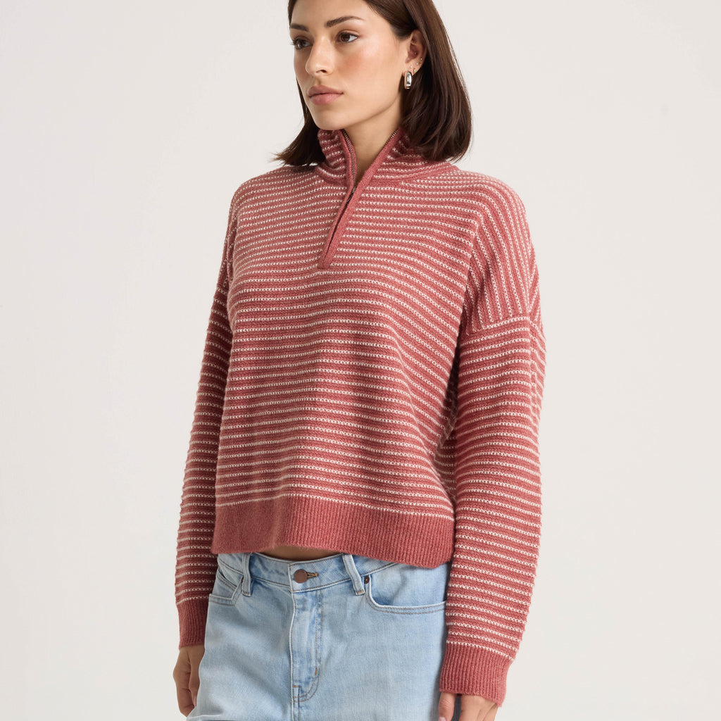 VOLCOM W SUN OF SAND SWEATER SOFT BLUSH détail