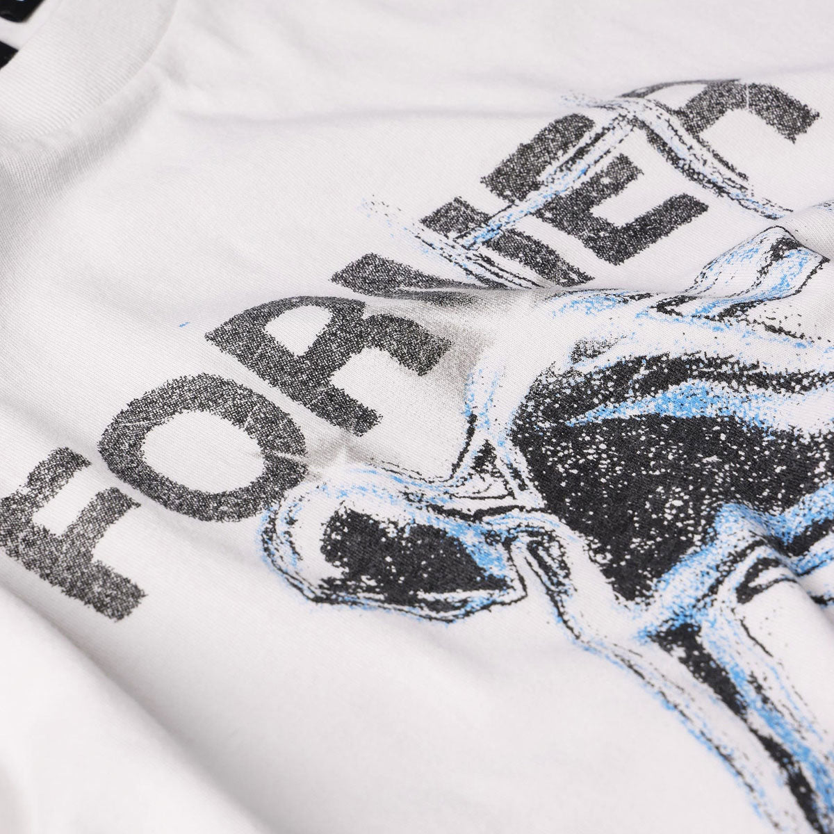 FORMER GRASP TEE - BONE