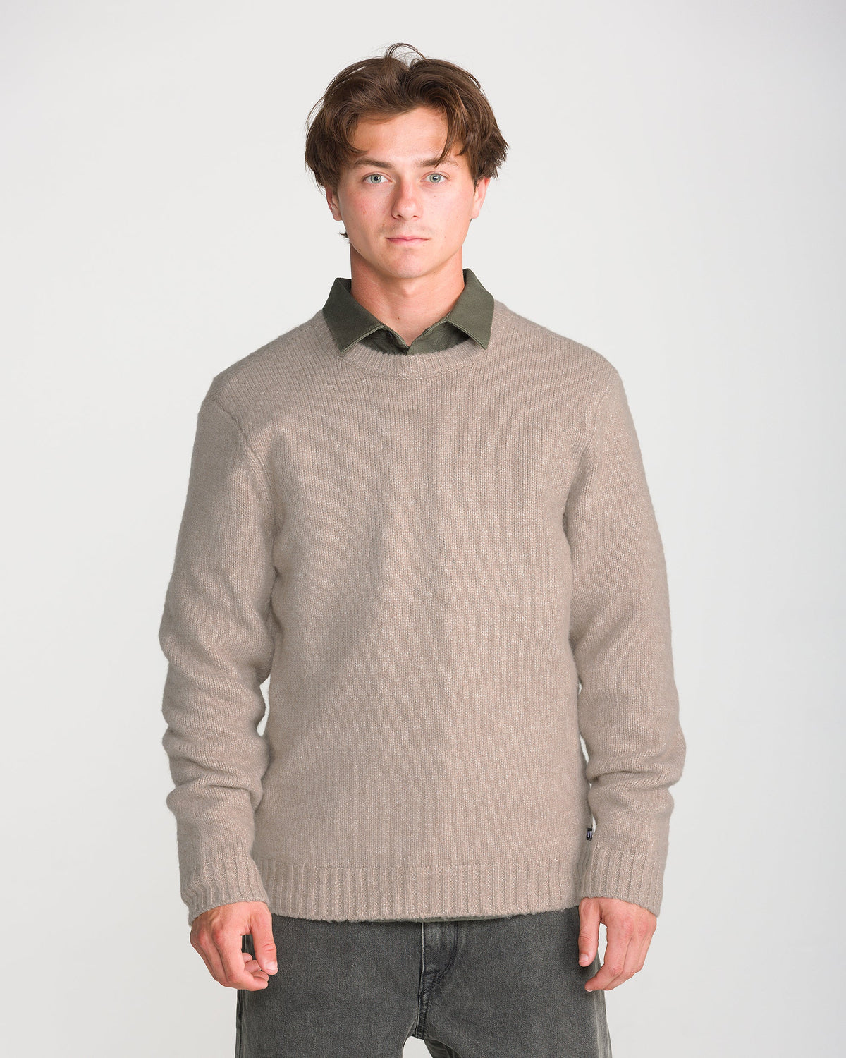 VOLCOM EDMONDER II SWEATER CASHMERE - porté, avant