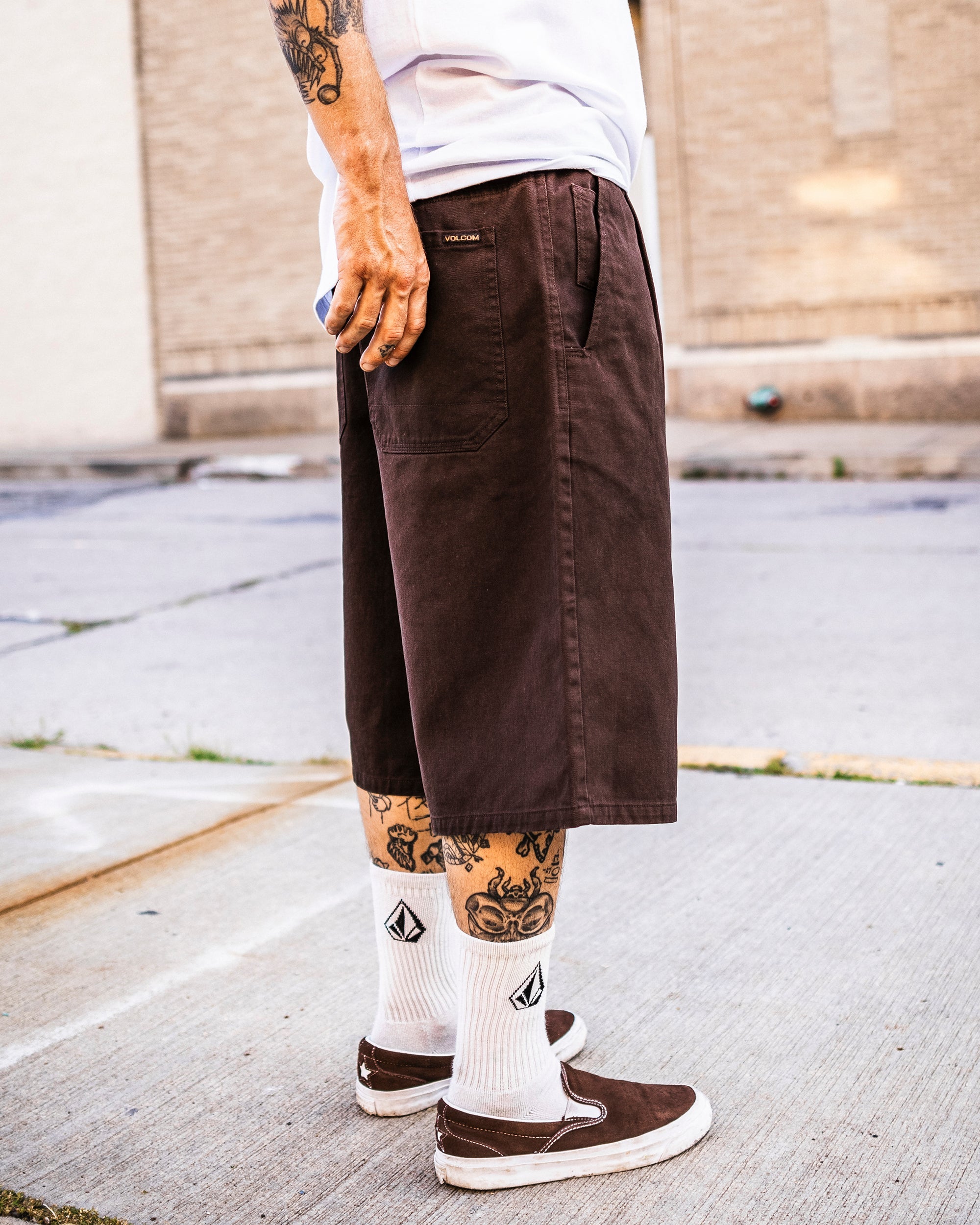 VOLCOM CHILLOW PLEAT EW CHINO SHORT VS 24