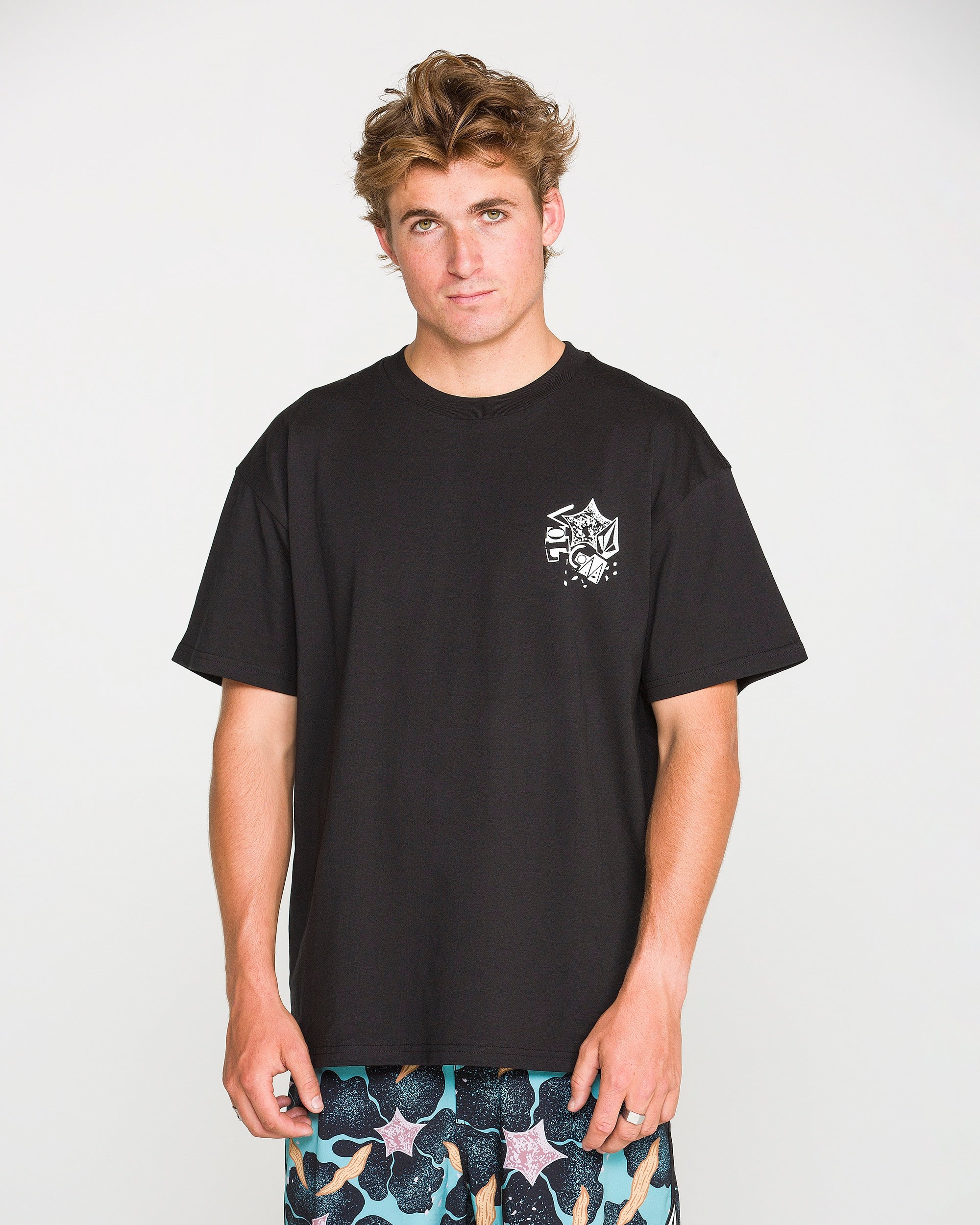 VOLCOM CONCRETE JUNGLE SS TEE - Black