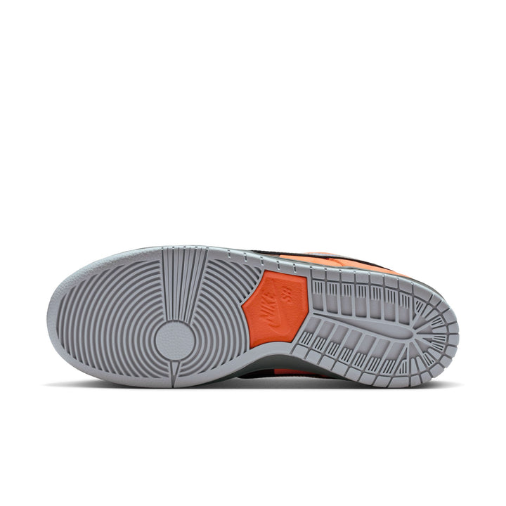 NIKE SB DUNK LOW PRO