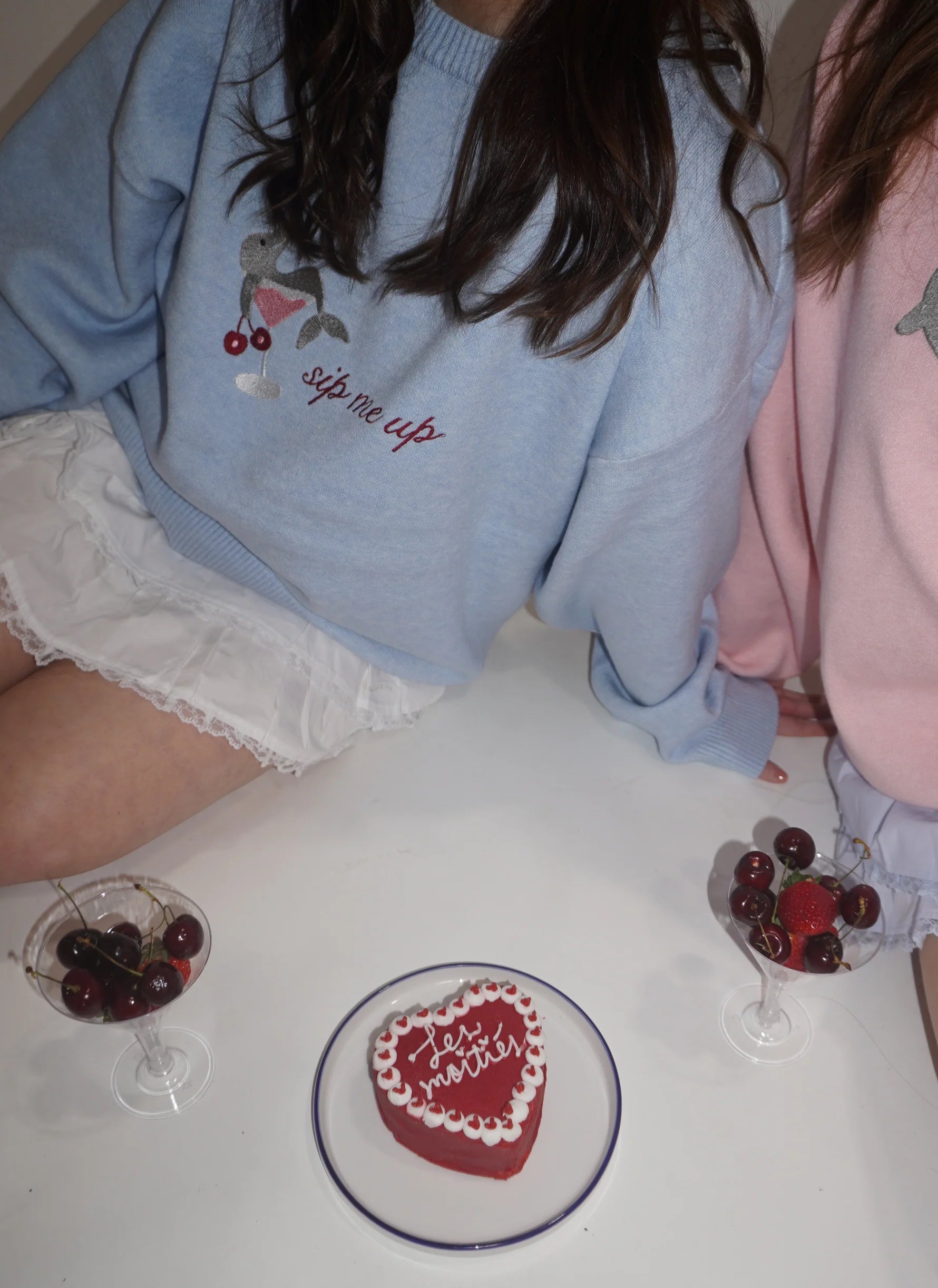 GIRL CRUSH W SIP ME UP PULL 