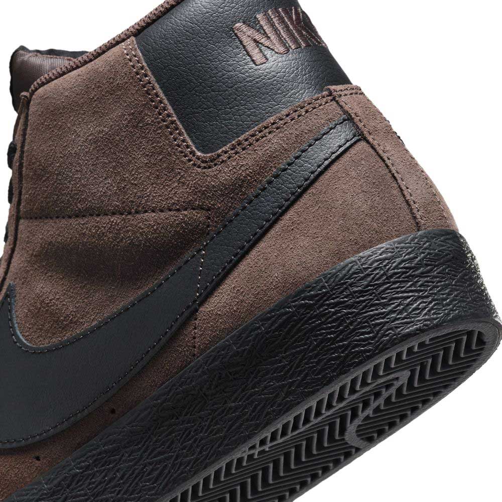 NIKE SB ZOOM BLAZER MID