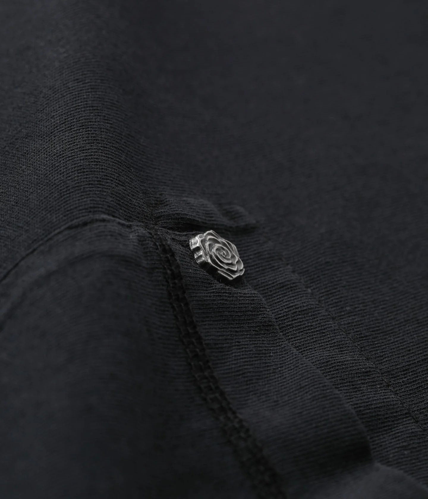 FORMER CA OVERSIZED POCKET T-SHIRT
