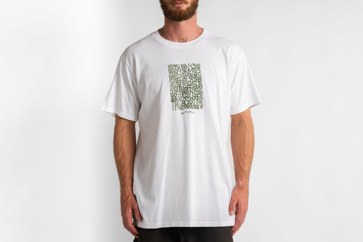 AUTUMN FLOWER FIELD SS TEE WHITE