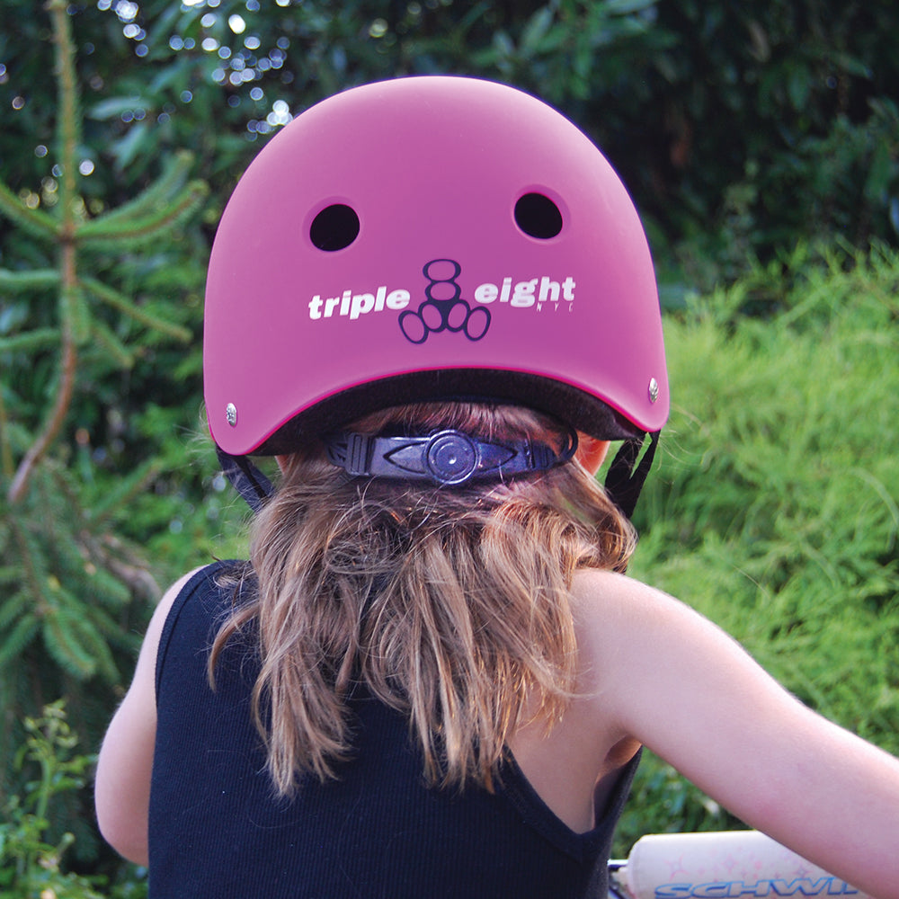 TRIPLE EIGHT Y LIL 8 DUAL CERTIFIED HELMET WITH EPS