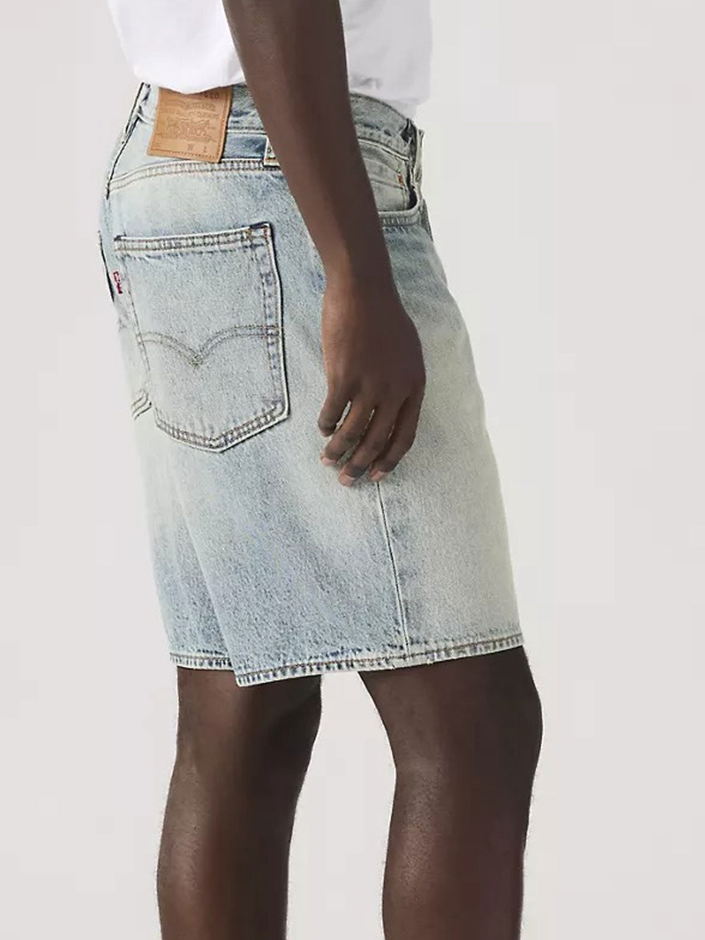 LEVI'S 468 LOOSE SHORTS