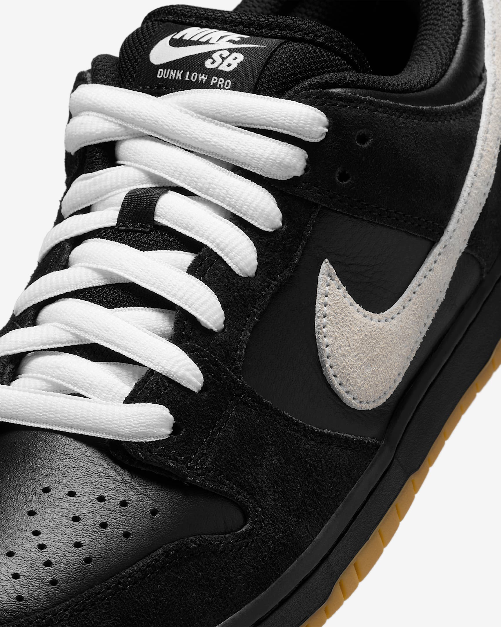 NIKE SB DUNK LOW PRO 