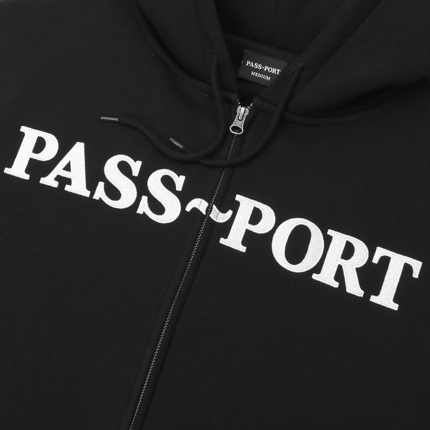 Passport Official Zip Hood - Black détail