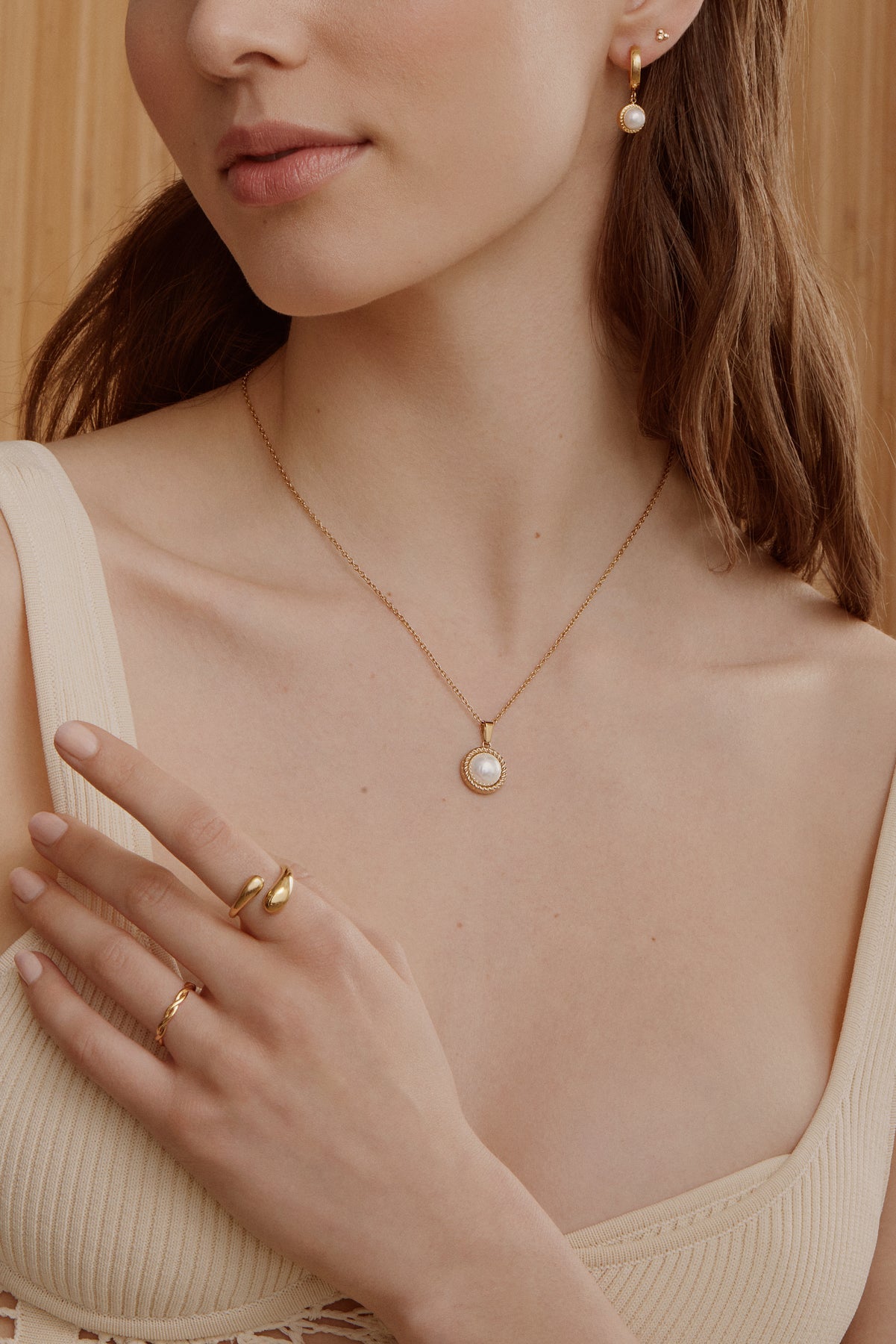 TWENTY COMPASS W GRACE HOOPS 