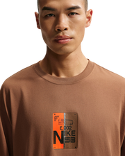 NIKE SB BUS PAS LONGSLEEVE TEE