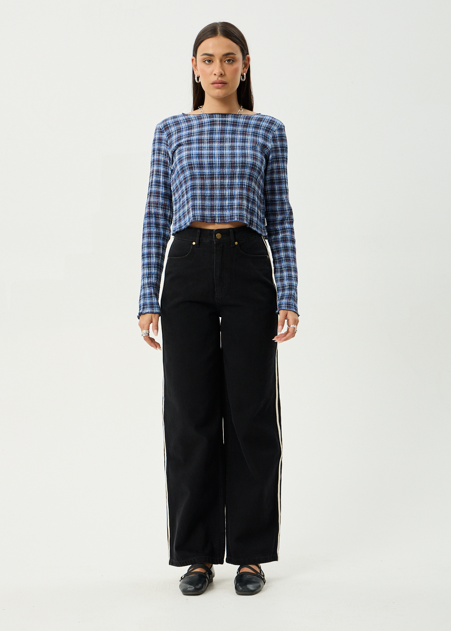 AFENDS W MONTAINS SLEEVE TOP