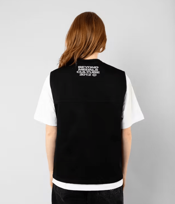 BEYOND MEDALS M WORK VEST - Boutique Homies