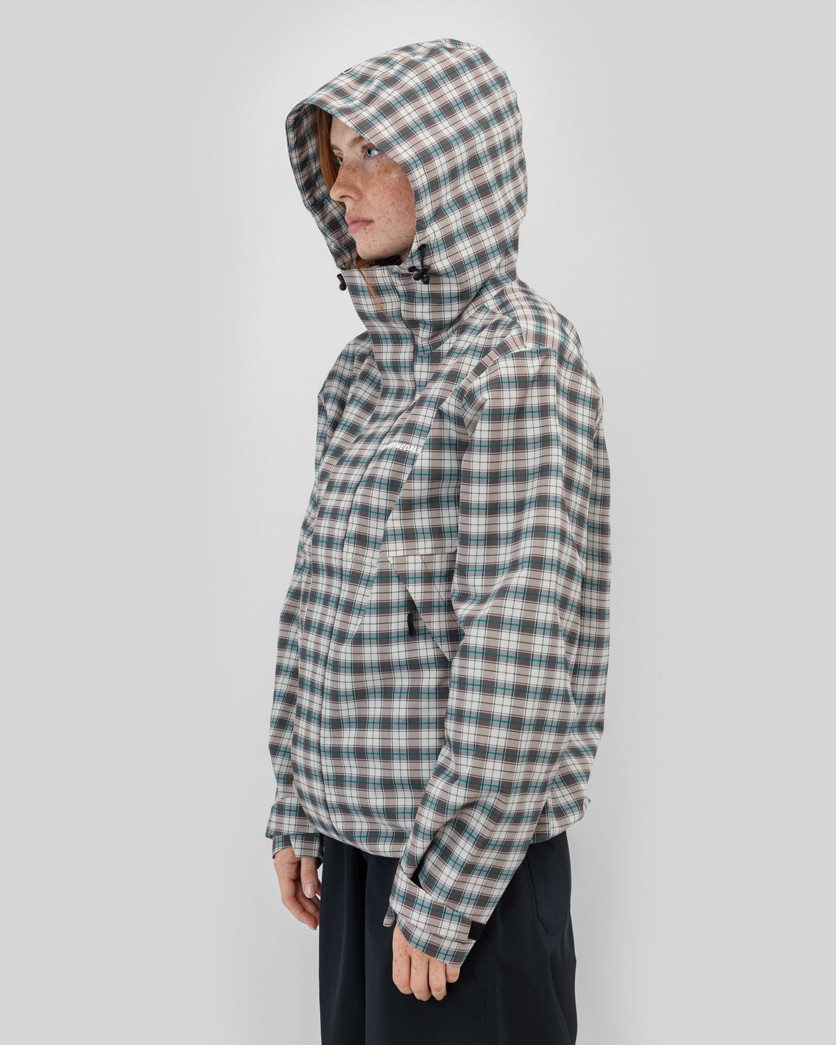 Beyond Medals The Jacket 2L Print Plaid — porté de profil