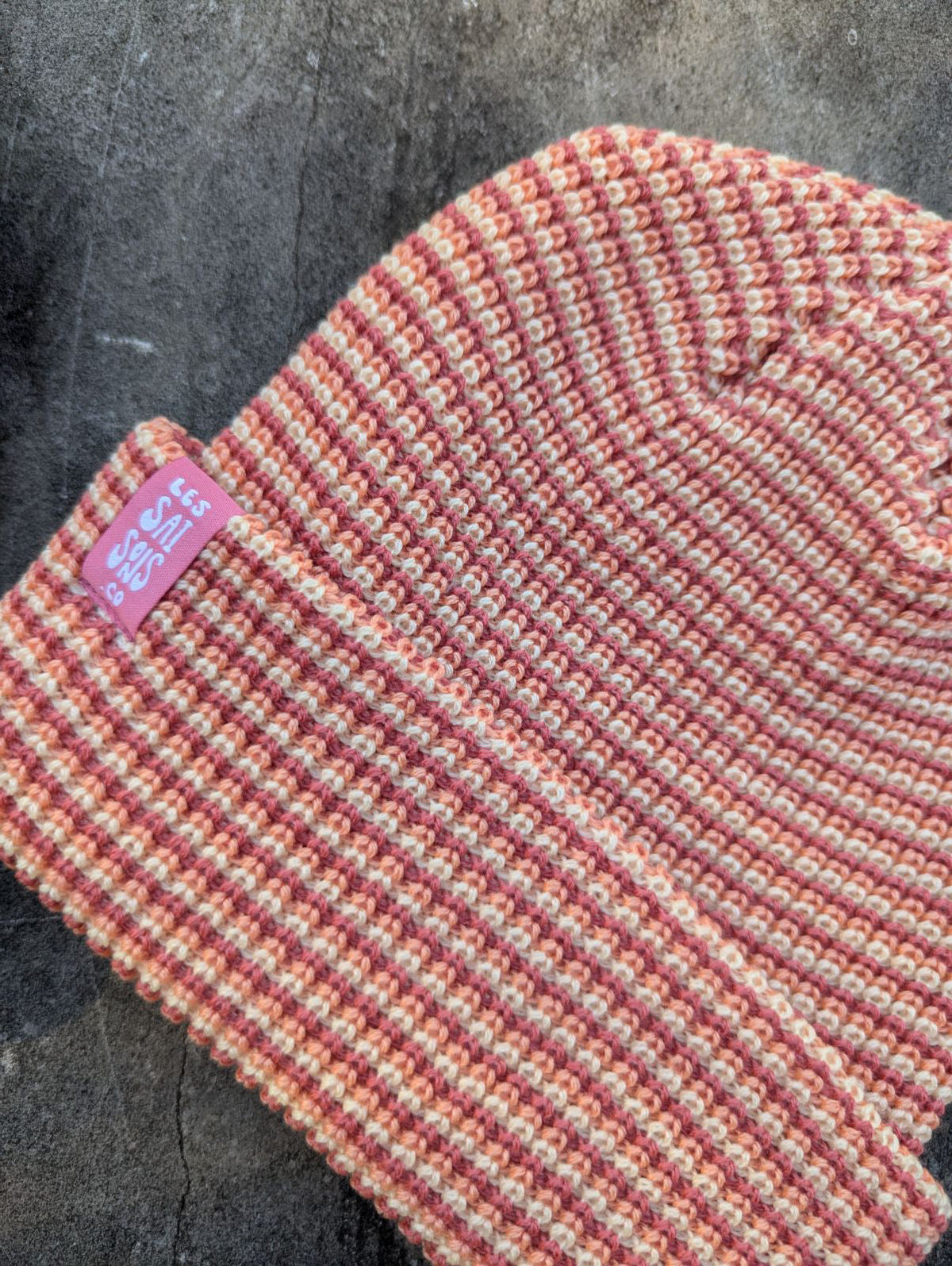 Tuque Les Saisons Lines Blush - détail du tricot