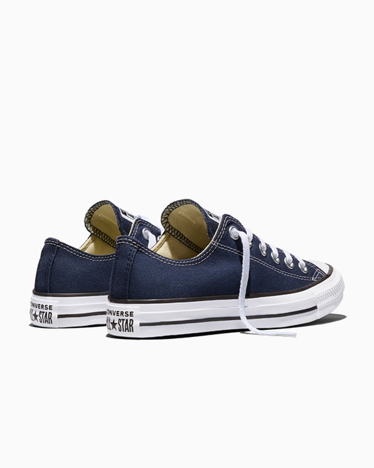 Converse Chuck Taylor All Star Low Navy M9697C — paire vue de trois quarts arrière