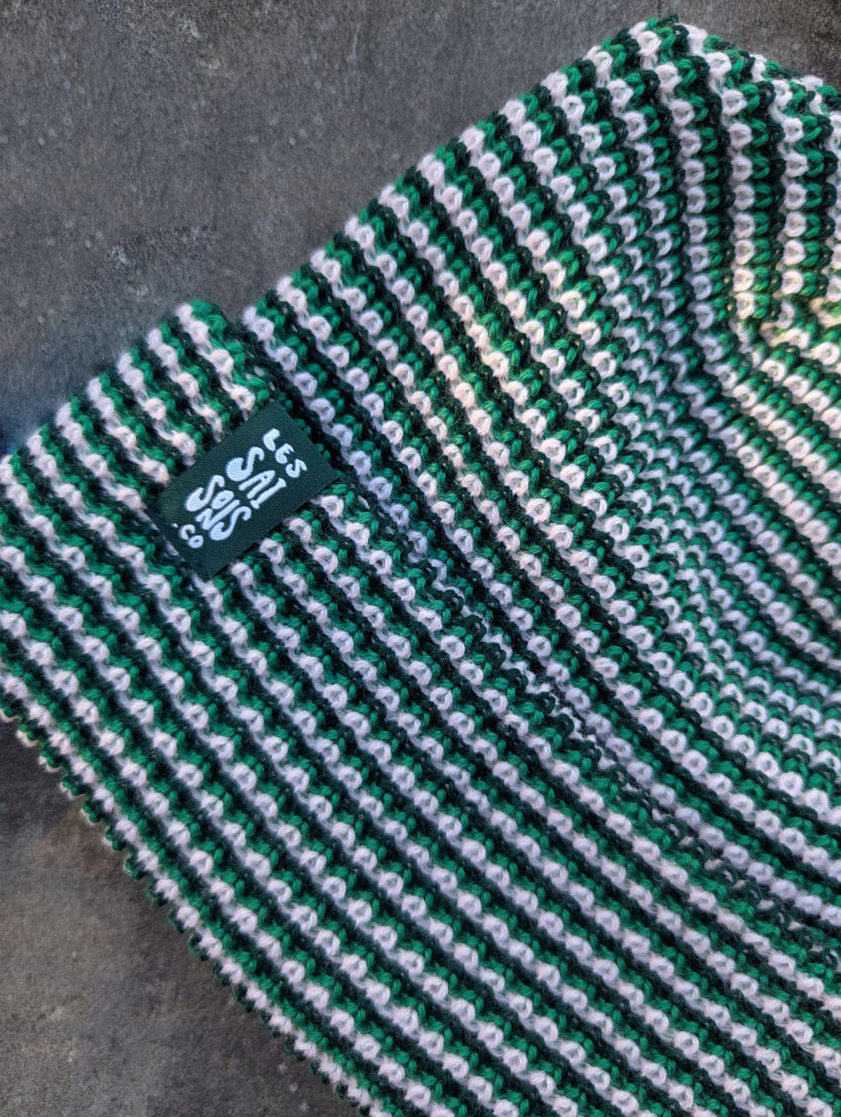 Tuque Les Saisons Lines Green - détail du tricot