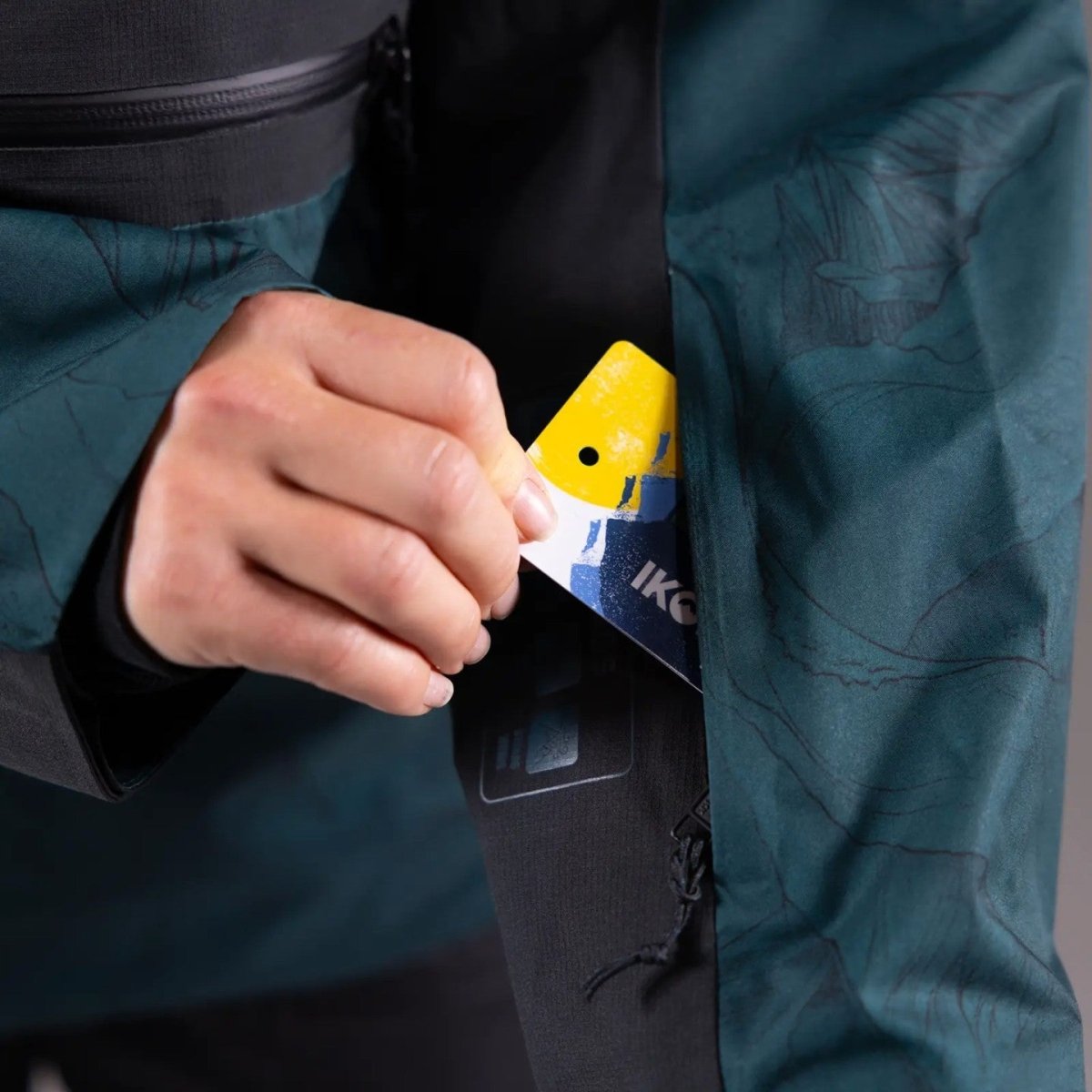 JONES W MTN SURF RECYCLED ANORAK - Boutique Homies