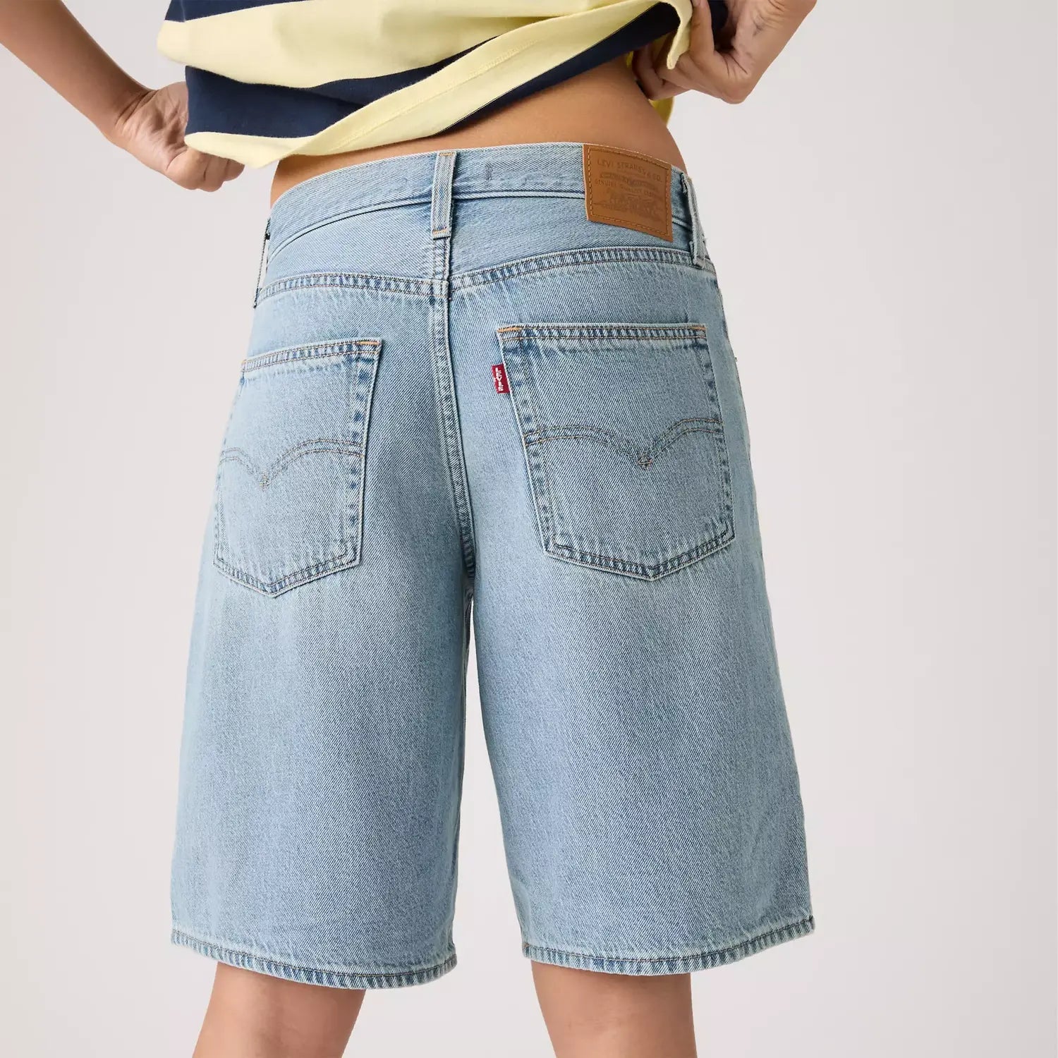 LEVI'S W BAGGY DAD JORT