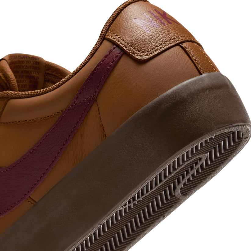 NIKE SB BLAZER LOW PRO GT 