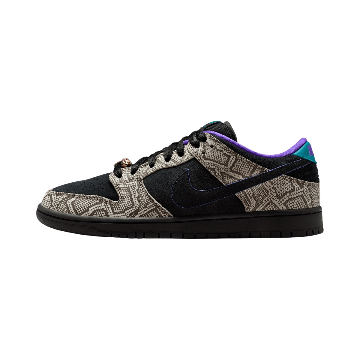 NIKE SB DUNK LOW PRO