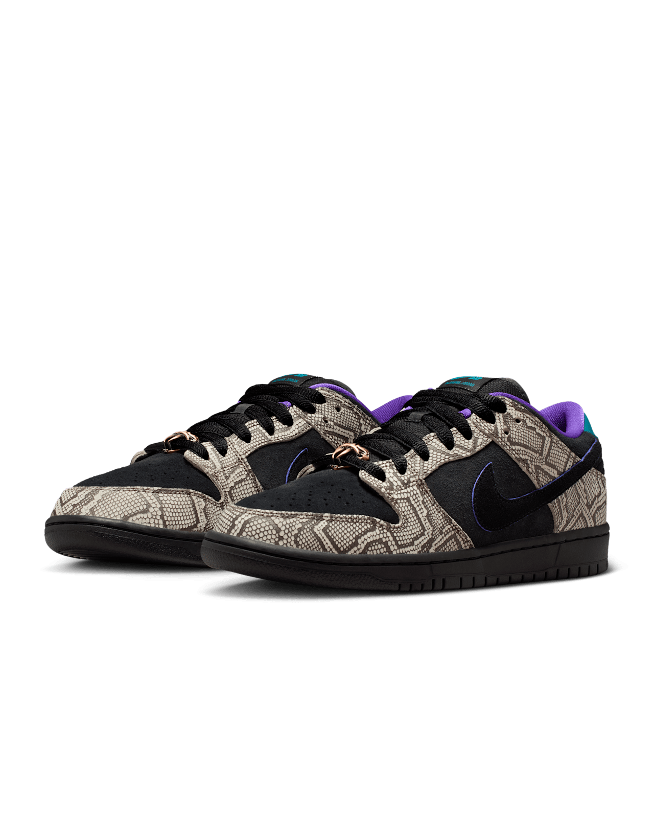 NIKE SB DUNK LOW PRO