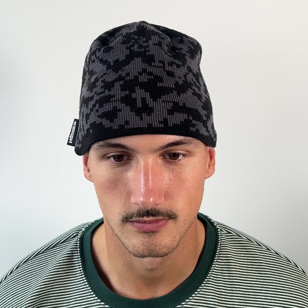 Charger la vidéo : HOMIES FLATTY BEANIE