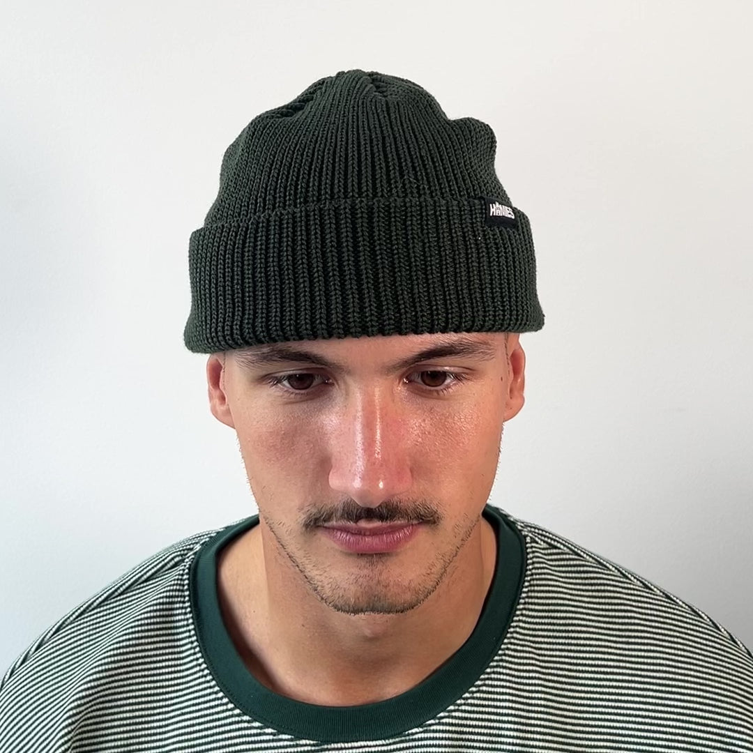 Charger la vidéo : HOMIES SHORTY BEANIE