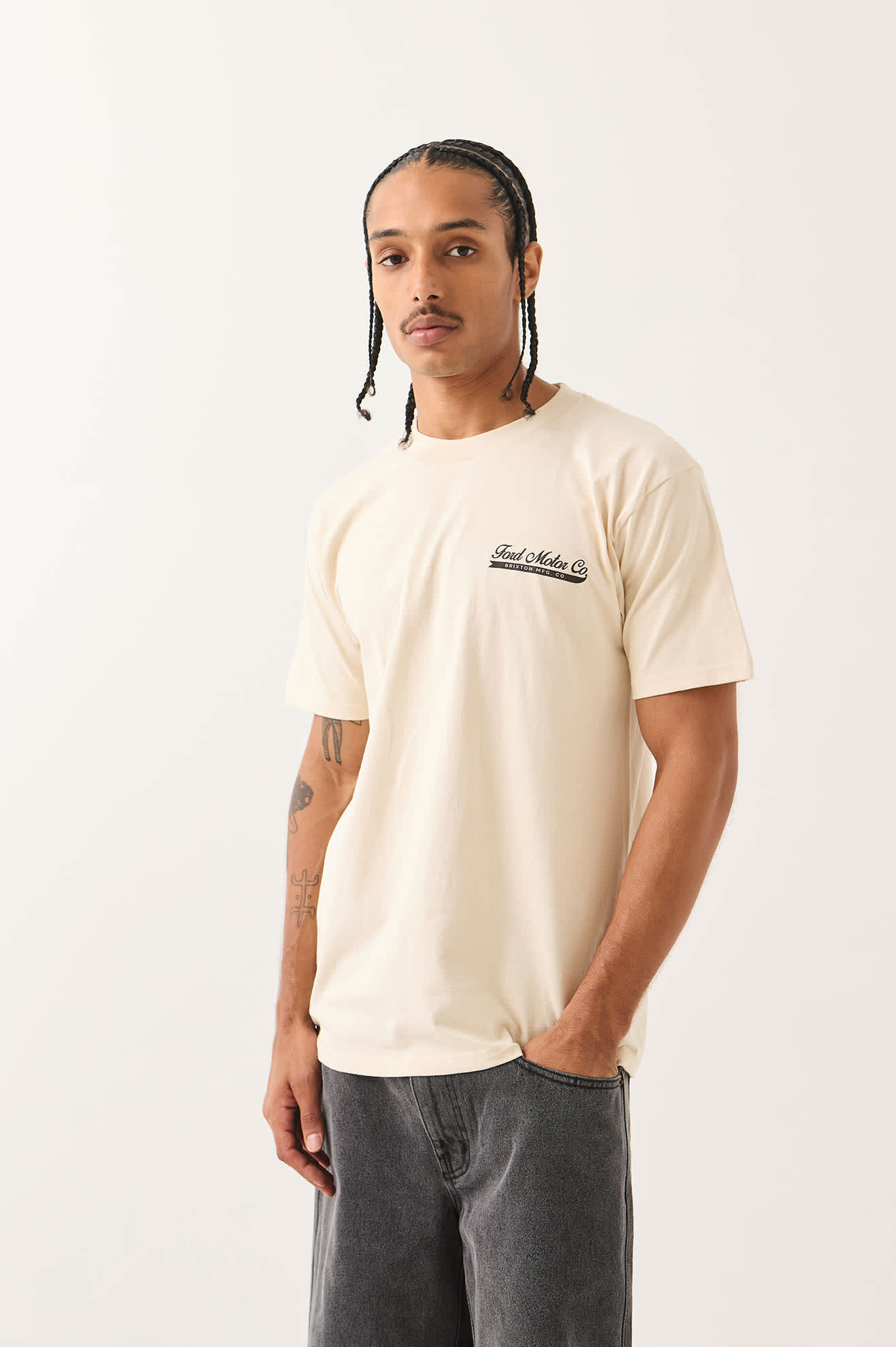 BRIXTON X FORD 71 PICKUP S/S TEE - Wimbledon White