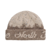 The North Face Cabin Mountainscape Garnet et Timeless Taupe, vue de face du motif de montagne et du revers