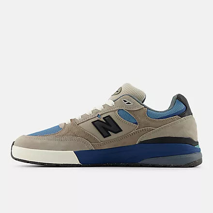 NEW BALANCE NUMERIC ANDREW REYNOLDS 933