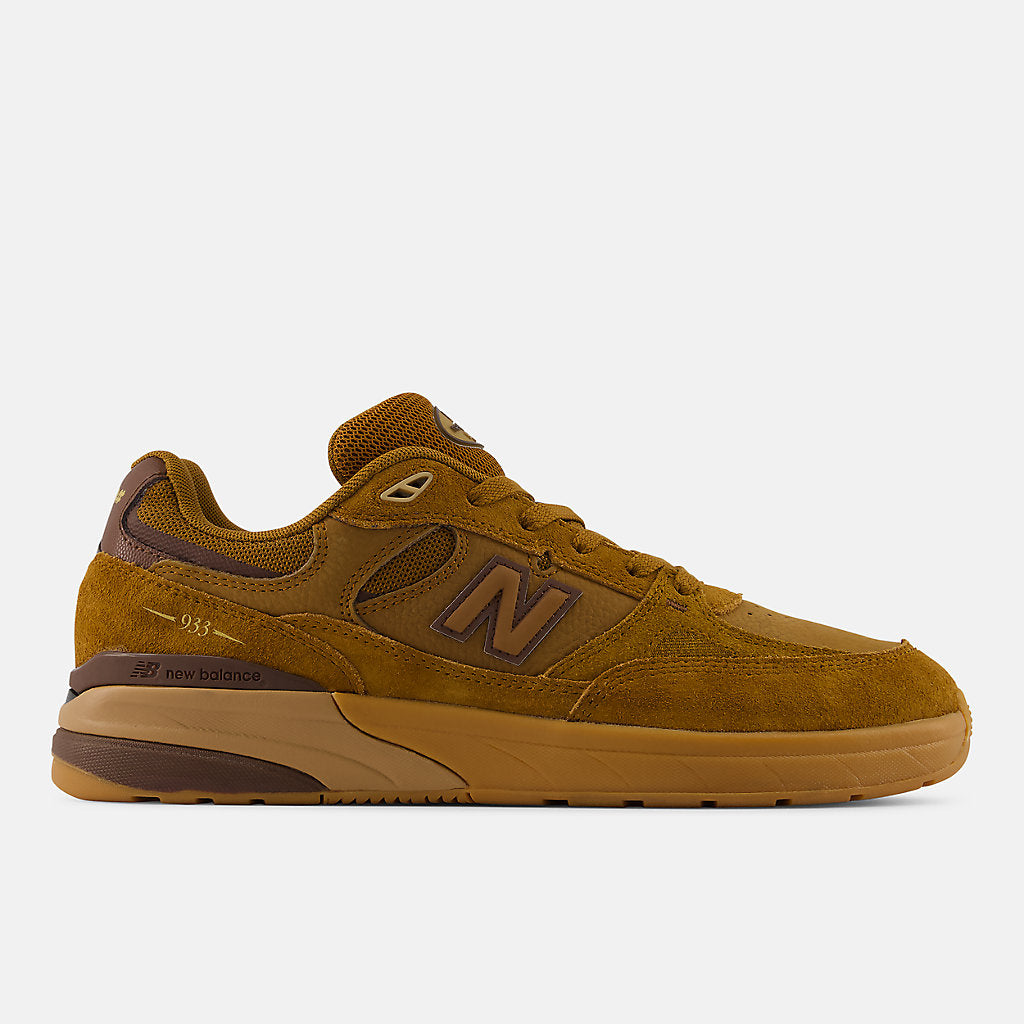 NEW BALANCE NUMERIC ANDREW REYNOLDS 933 coloris Wheat/Gum
