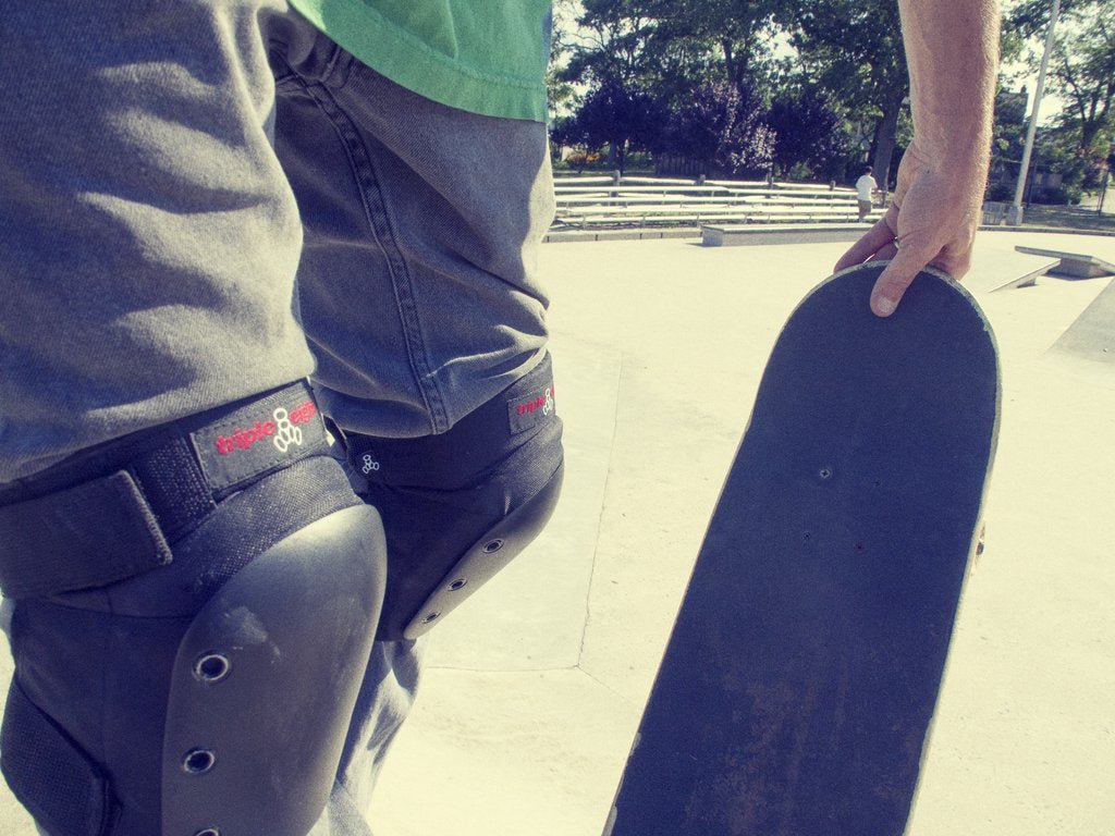TRIPLE EIGHT STREET KNEE PAD - Boutique Homies